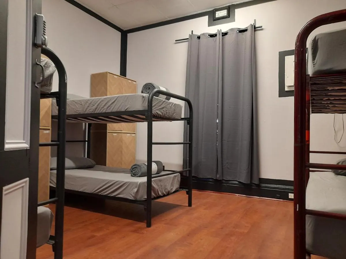 Ozi Inn Backpackers - Perth - Hostel