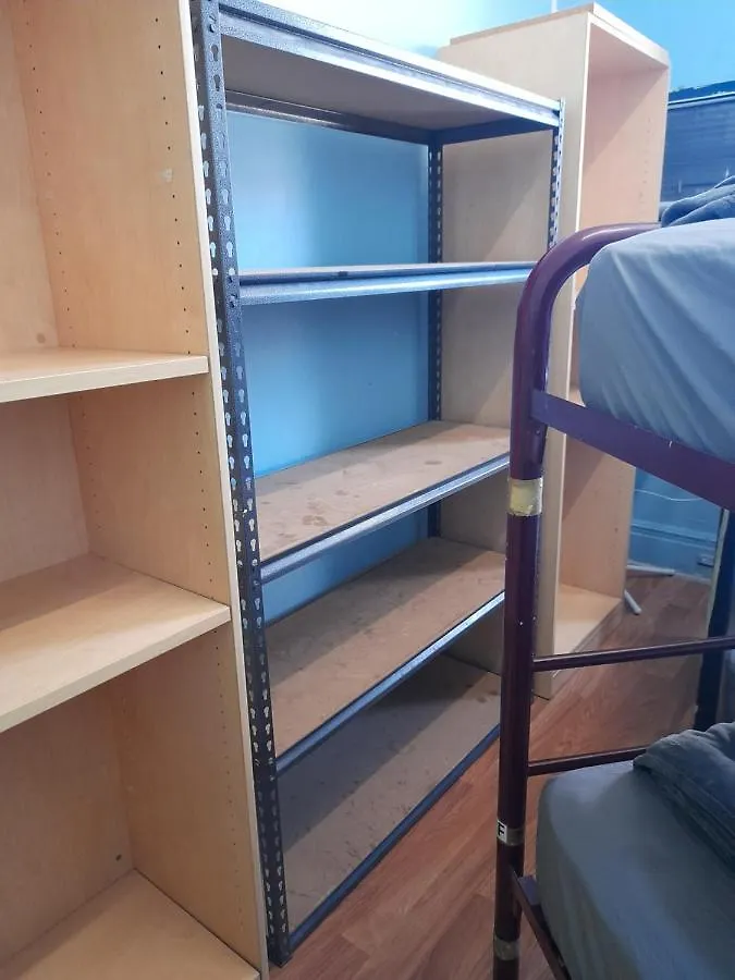 Ozi Inn Backpackers - Perth -