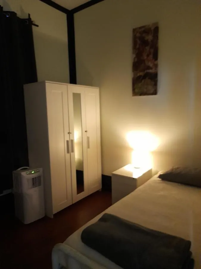 Hostel Ozi Inn Backpackers - Perth -