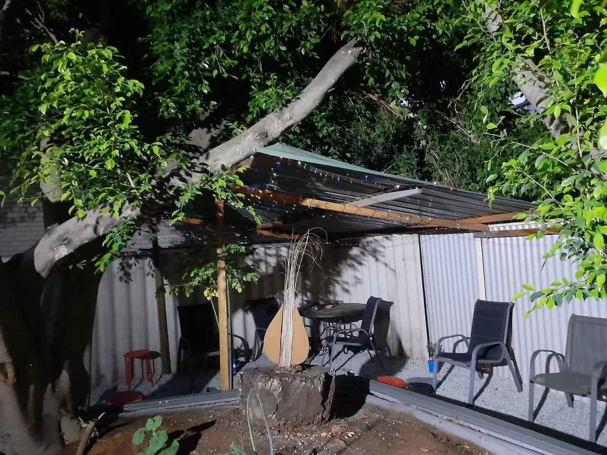 Ozi Inn Backpackers - Perth - Hostel